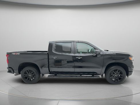 Used 2024 Chevrolet Silverado 1500 Custom AWD/4WD image 4