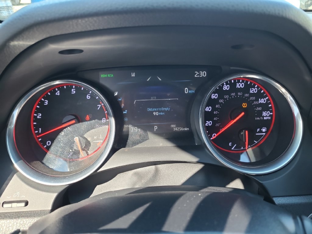Used 2019 Toyota Camry XSE FWD image 12