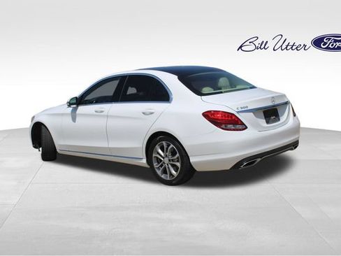 Used 2017 Mercedes-Benz C 300 Sedan image 7