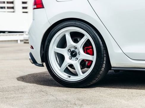 Used 2019 Volkswagen GTI SE image 66