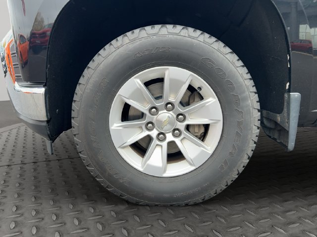 Used 2019 Chevrolet Silverado 1500 LT w/ All-Star Edition AWD/4WD image 37