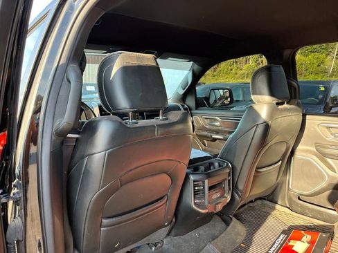 Used 2023 RAM 1500 Laramie AWD/4WD image 8