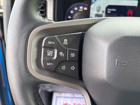 Used 2024 Ford Bronco Badlands image 23