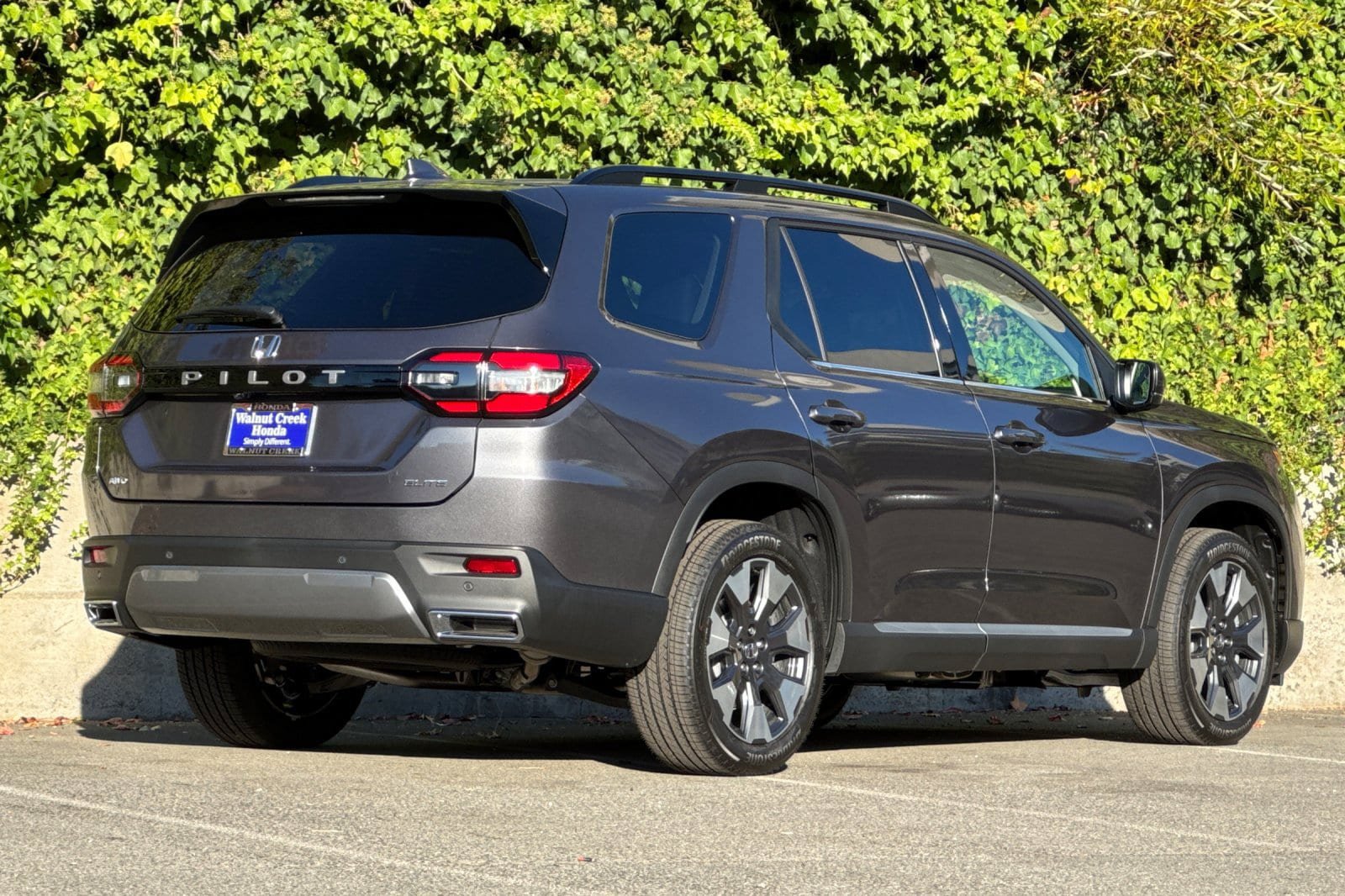 New 2026 Honda Pilot Elite image 4