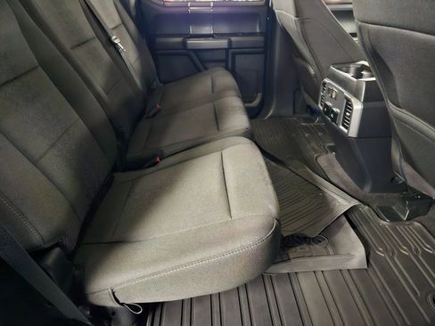 Used 2020 Ford F150 XLT w/ Equipment Group 302A Luxury AWD/4WD image 18