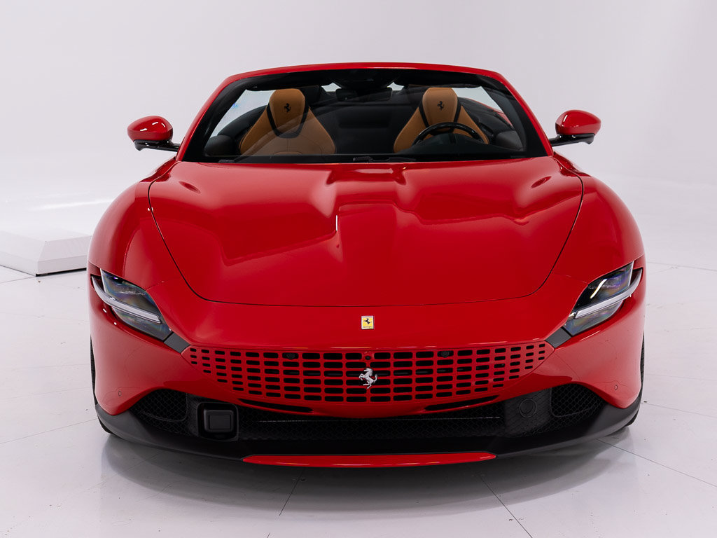 Used 2025 Ferrari Roma Spider RWD image 8