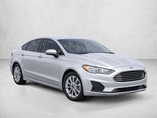 Used 2019 Ford Fusion SE FWD video 3