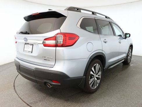 Used 2022 Subaru Ascent Limited w/ Technology Package image 4