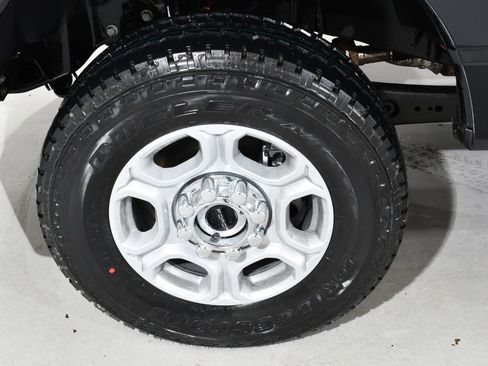 New 2026 Ford F350 XLT w/ FX4 Off-Road Package image 23