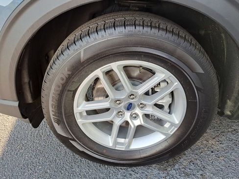 New 2026 Ford Explorer Active image 16