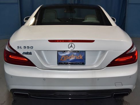 Used 2014 Mercedes-Benz SL 550 image 26
