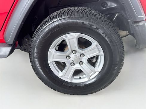 Used 2018 Jeep Wrangler Unlimited Sport S AWD/4WD image 31