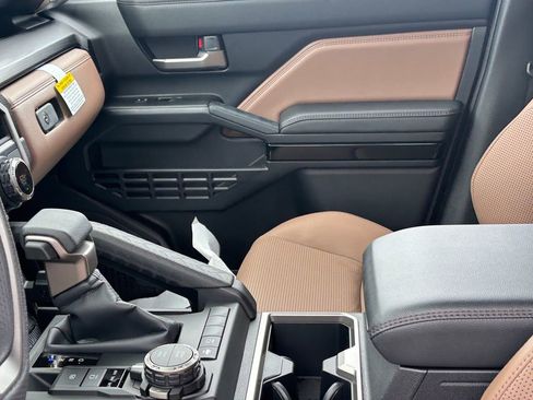 New 2026 Toyota 4Runner Limited w/ Tow Technology Package image 9