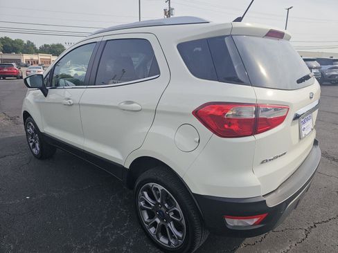 Used 2022 Ford EcoSport Titanium image 3