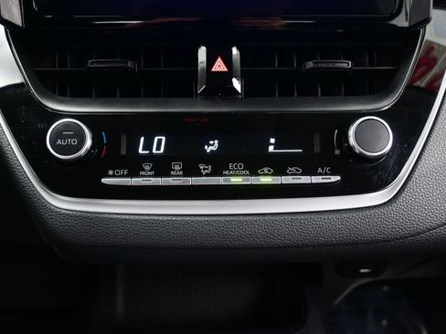 Used 2024 Toyota Corolla LE FWD image 19