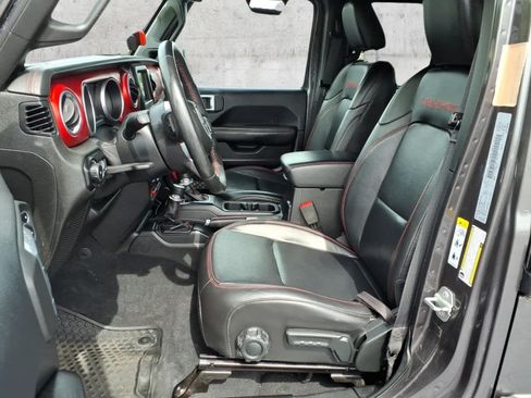 Used 2018 Jeep Wrangler Unlimited Rubicon w/ Steel Bumper Group AWD/4WD image 4