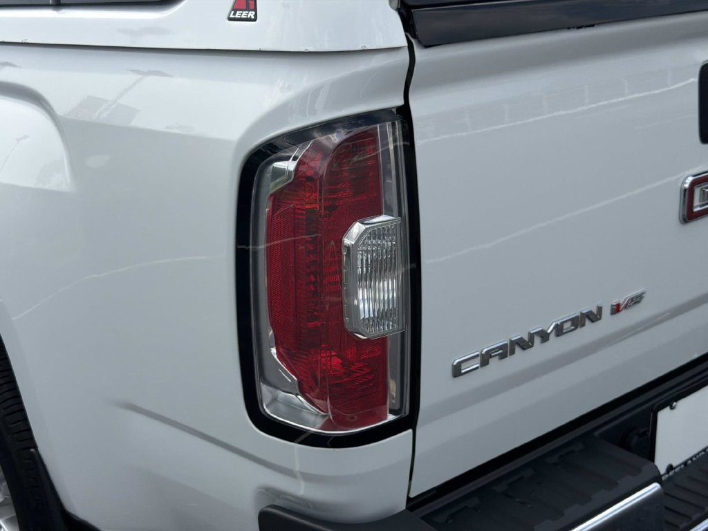 Used 2019 GMC Canyon SLE w/ SLE Convenience Package RWD image 11