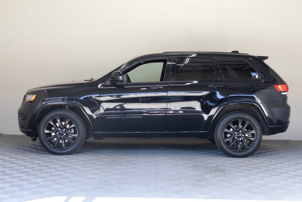 Used 2021 Jeep Grand Cherokee Laredo X AWD/4WD image 8