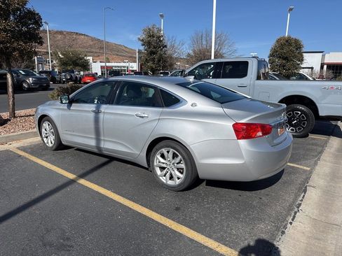 Used 2016 Chevrolet Impala LT image 2
