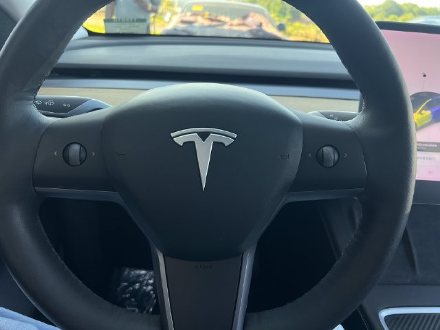 Used 2021 Tesla Model Y 2WD image 18