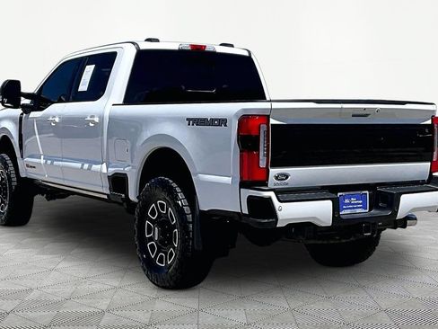 Used 2026 Ford F250 Platinum w/ Tremor Off-Road Package AWD/4WD image 13