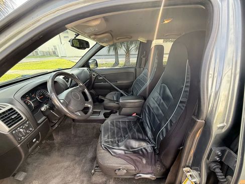 Used 2011 Chevrolet Colorado LT image 9