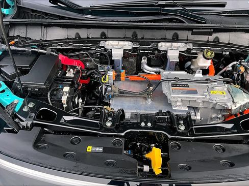 New 2026 Nissan Leaf Platinum+ image 16