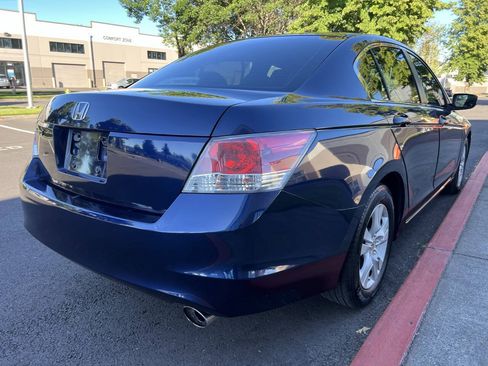 Used 2010 Honda Accord LX-P image 3