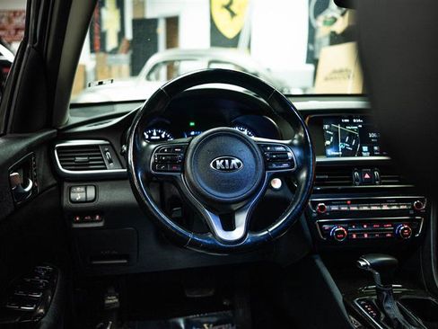 Used 2016 Kia Optima EX w/ Premium Package FWD image 16