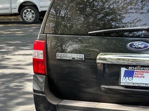 Used 2013 Ford Expedition EL XLT image 6