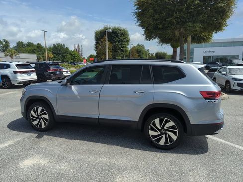 Used 2024 Volkswagen Atlas SE FWD image 10