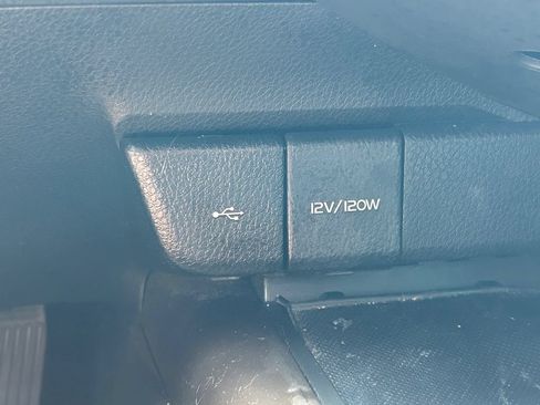 Used 2021 Toyota Camry SE FWD image 25