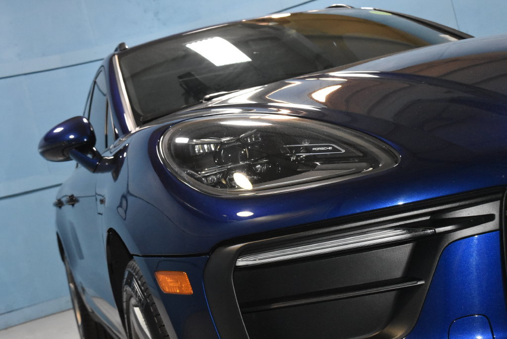 Used 2022 Porsche Macan AWD/4WD image 27
