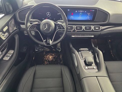 Certified 2025 Mercedes-Benz GLS 580 4MATIC image 13