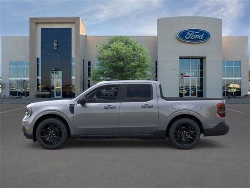 New 2025 Ford Maverick Lariat w/ Black Appearance Package image 3
