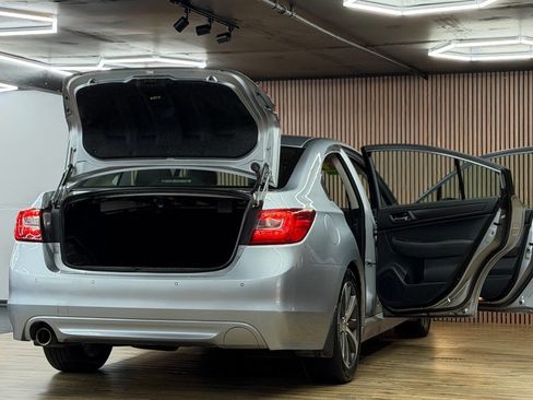 Used 2017 Subaru Legacy 2.5i Limited AWD/4WD image 6