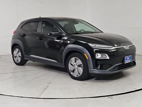 Used 2021 Hyundai Kona Limited w/ Cargo Package FWD image 8