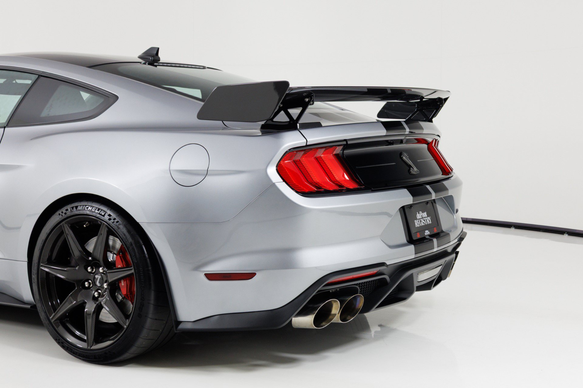 Used 2021 Ford Mustang Shelby GT500 w/ Carbon Fiber Track Pack RWD image 74