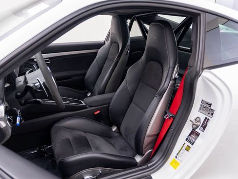 Certified 2015 Porsche 911 GT3 w/ Sound Package Plus RWD image 5