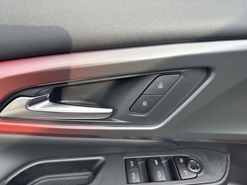 New 2026 Chevrolet Equinox EV RS image 8