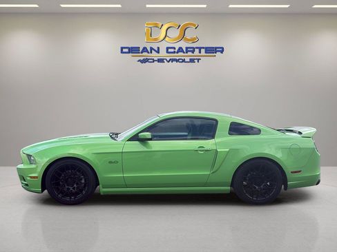 Used 2013 Ford Mustang GT Premium w/ GT Coupe Accessory Pkg 5 RWD image 2