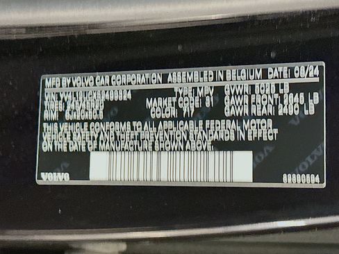 Used 2025 Volvo XC40 B5 Plus AWD/4WD image 12