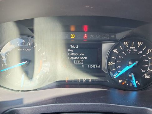 Used 2017 Ford Explorer XLT AWD/4WD image 14