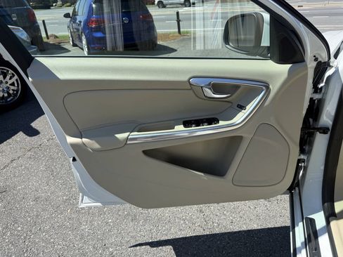 Used 2015 Volvo S60 T5 Premier FWD image 22
