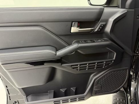 Used 2025 Toyota 4Runner Limited RWD image 30