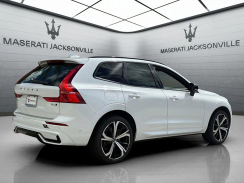 Used 2022 Volvo XC60 B6 R-Design w/ Advanced Package image 24