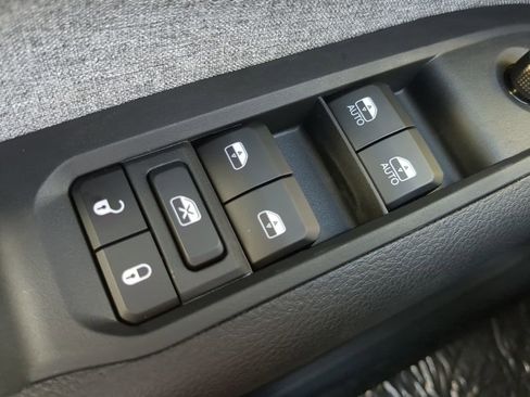 New 2025 Jeep Compass Latitude w/ Convenience Group image 8