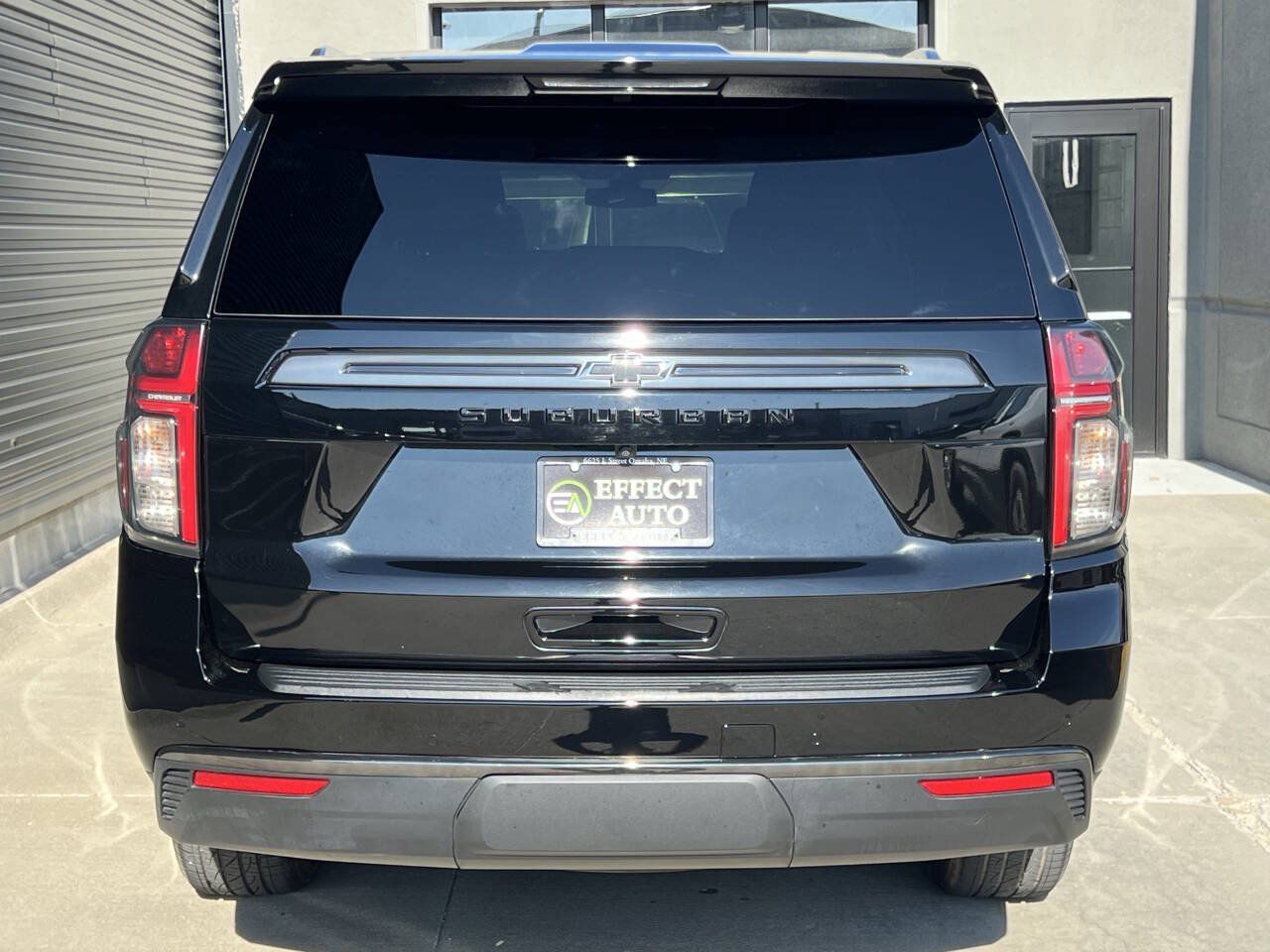 Used 2022 Chevrolet Suburban Z71 AWD/4WD image 13