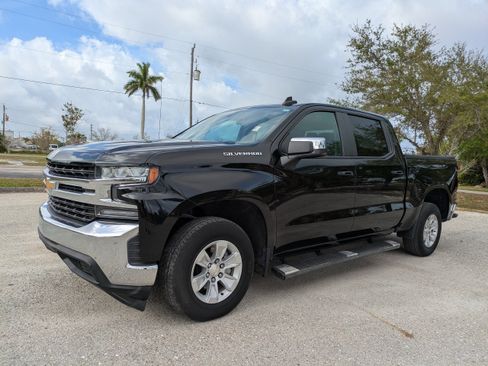 Used 2021 Chevrolet Silverado 1500 LT RWD image 8