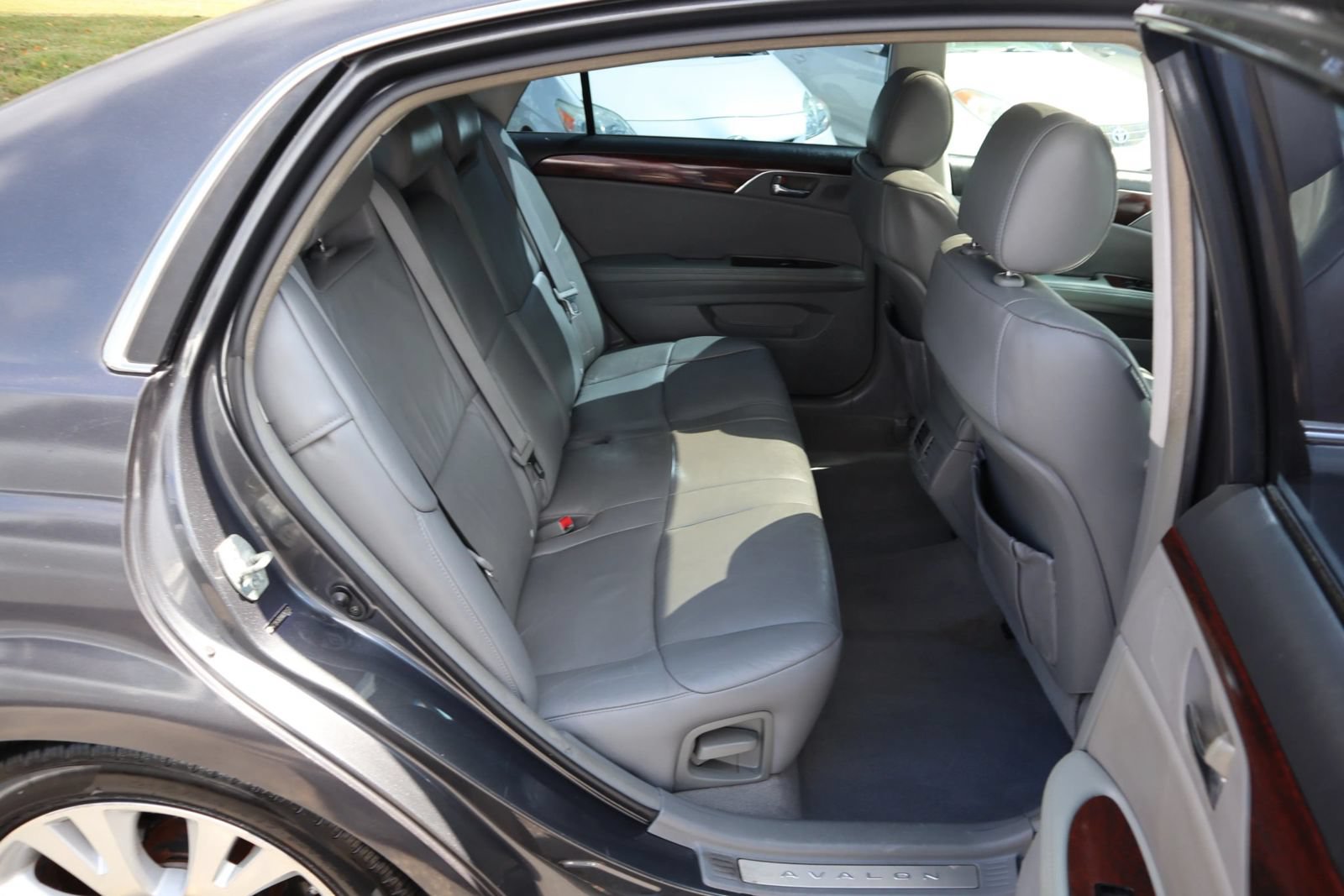 Used 2008 Toyota Avalon Limited FWD image 19